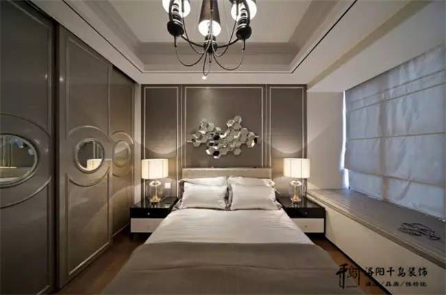 忌陳設(shè)色彩凌亂、搭配不當(dāng)、萬紫千紅