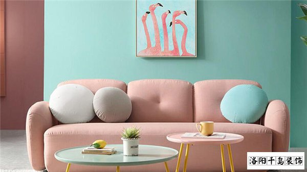 洛陽裝修公司哪家好又便宜？北歐風(fēng)沙發(fā)搭配技巧